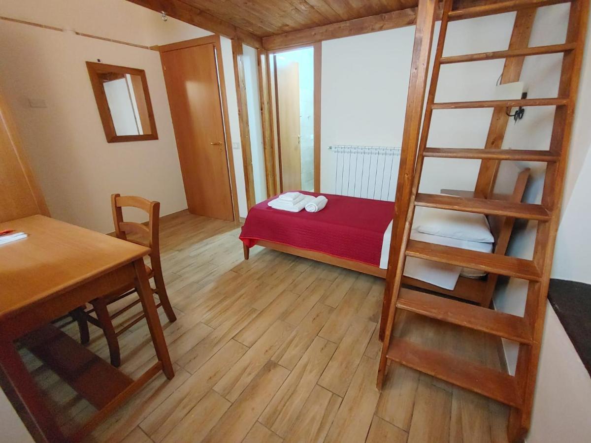 Borgo Sciugolo Bed & Breakfast Baselice Exterior photo